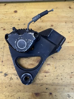 PINZA DE FRENO TRASERA HARLEY-DAVIDSON LOW RIDER GIRLING CON SOPORTE DE MONTAJE Foto 1 de 4