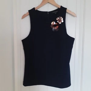 Banana Republic Women Sleeveless Crepe Top with Flower Broaches Navy Blue Size M - Bild 1 von 11