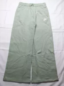 Nike Women's Club Fleece Wide-Leg Sweatpants BL1 Jade Horizon/White Medium NWT - Picture 1 of 5