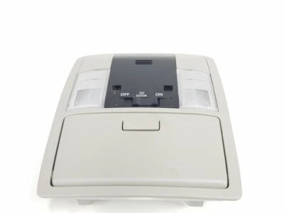 8126060K20B0 2270917 luz interior para TOYOTA LAND CRUISER J15 GX 2010 Foto 1 de 4