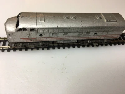 Locomotora Lone Star diecast plateada/roja sin alimentación escala N Foto 1 de 3