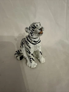 White Siberian Tiger Vanishing Wild Life Safari Ltd 90's Toy Big Cat Figure Rare - Picture 1 of 6