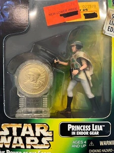Star Wars Power Of The Force, Leia in Endor Gear + Millennium Coin (1998) - Picture 1 of 3