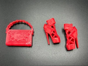 Ever After High Lizzie Hearts Book Party Mattel 2012 botas rojas de repuesto y bolso - Imagen 1 de 7