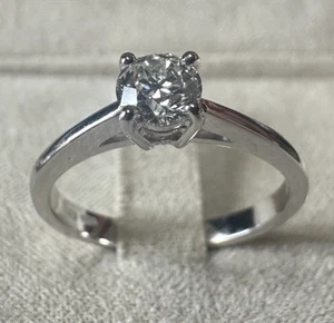ANELLO IN ORO 18kt. SOLITARIO CON DIAMANTE NATURALE TAGLIO BRILLANTE ct. 0,40 - Foto 1 di 3