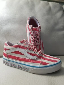 Vans kids Where's Waldo Old Skool Sneakers Kids Size 2 Shoes - Picture 1 of 11