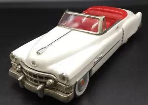 Modellino auto CADILLAC OPEN anni '50 (METALLO BIANCO) - Foto 1 di 12