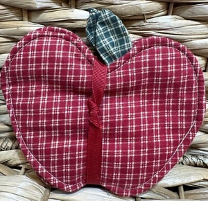 Handmade Vintage 4 Coasters Quilted Fabric Apples Country Teacher Gift Cottage - Picture 1 of 4