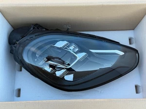 Faro proiettore led din. ORIGINALE PORSCHE CAYENNE E2 958 92A Luce curva destra - Foto 1 di 22