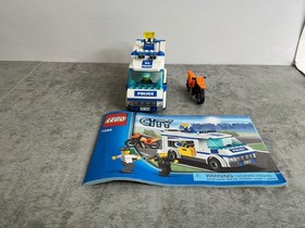 Lego City Prisoner Transport 7286 pre-built