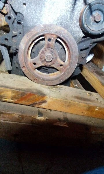 Balanceador armónico Buick Century 94-05 6-191 3,1 litros Foto 1 de 4