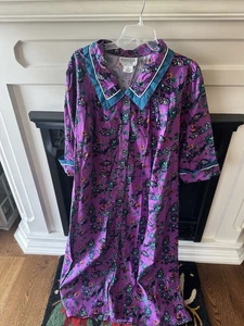 MODELLE MANTEL DAMEN 3/4 ARM HAUSKLEID PERLEN DRUCKKNOPF WEINBLAU PAISLEY 1X Vintage - Bild 1 von 4