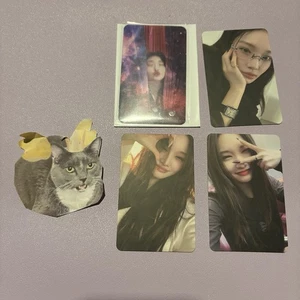 Tarjetas fotográficas oficiales Chung Ha XII y Alivio - Imagen 1 de 6