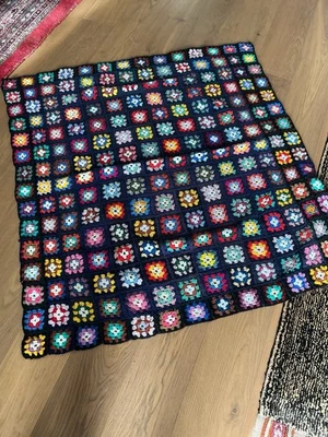 Wolldecke Handarbeit - Bild 1 von 3