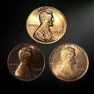 1974 P D S  Lincoln Memorial Cents Brilliant Uncirculated (BU) 3 Coin Set - Image 1 of 4