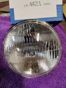 GE 4421 Truck Aircraft Landing Cop Spot Light Fog Sealed Beam Bulb 100W 12/13v - Picture 1 of 13
