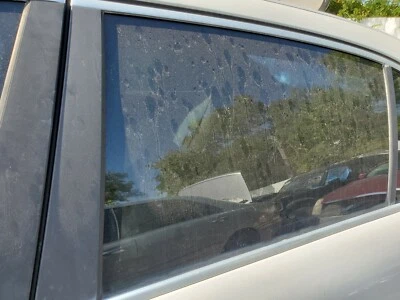 2003 2004 2005 2006 2007 2008 BMW E65 750I 745 LEFT REAR DOOR GLASS - Image 1 of 3