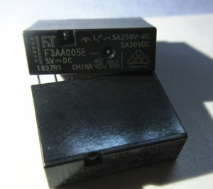 Nuevos relés F.T F3AA005E 5VDC #E8 10 PIEZAS - Imagen 1 de 4