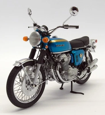 Minichamps 1/12 Scale Diecast 122 161000 Honda CB 750 1968 Version 1 - Image 1 of 4