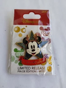 Disney Pin 2017 Limited Release Mickey Mouse Christmas Pin - Picture 1 of 4