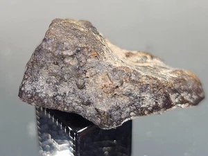 NWA 16158, diogenita, 5,71 g, fragmento de meteorito clan HED, nórítico, piedra entera - Imagen 1 de 10