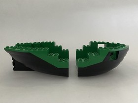 LEGO Pirates: Cross Bone Clipper (6250) Incomplete Ship Hull Only