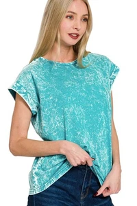 Camiseta para mujer Zenana arrugada lavada cuello redondo manga corta doblada - Imagen 1 de 4