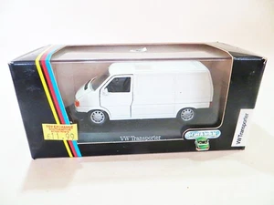 SCHABAK 1065 'VW T4 TRANSPORTER VAN - WHITE' 1:43. EXCELLENT/BOXED - Picture 1 of 5