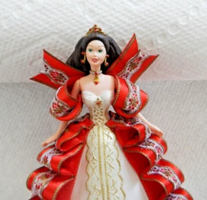 HALLMARK - 1997 ORNAMENT - FIFTH IN HOLIDAY BARBIE SERIES - RIBBONS & LACE GOWN - Picture 1 of 12