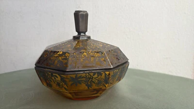 ANTICO COFANETTO IN CRISTALLO VETRO CON DECORZIONI FLOREALI IN FOGLIA ARGENTO - Immagine 1 di 4