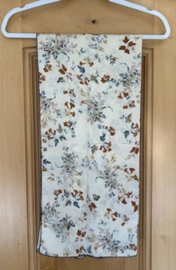 Twist N Ties Wild Rags of Montana Made in the USA - Lovely Cream Floral - Picture 1 of 3