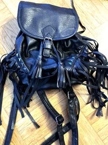 Rucksack Rockabilly Rock Gothic Fransen Nieten Schwarz - Bild 1 von 10