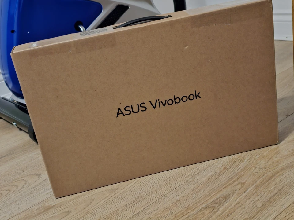 ASUS Vivobook 16 X1607QA Copilot+ PC Quam Snapdragon X1 16GB RAM 512GB SSD - Image 1 of 4