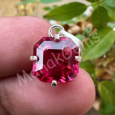 Colgante artesanal de plata maciza 925 con gema de rubí rosa natural certificada de 11 quilates Foto 1 de 4