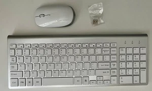 FeniFox Wireless Keyboard & Mouse 2.4Ghz Optical - Picture 1 of 7