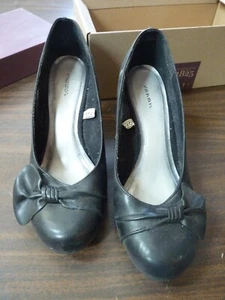 Black xhilaration 3 1/2 inch Wedge Heels with Bow size 10 - Picture 1 of 5