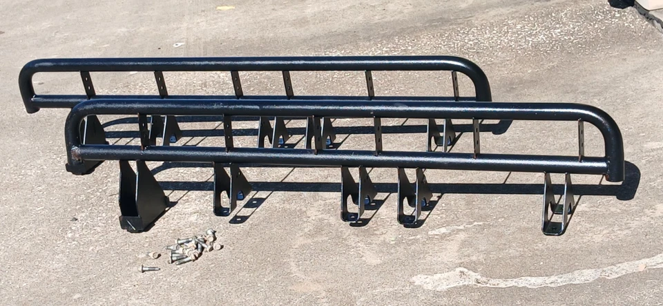 HUMMER H2 2003-2009 ESTRIBO LADO IZQUIERDO Y DERECHO ESTRIBO BARRA DE ESCALONES OEM CONJUNTO NEGRO Foto 1 de 4