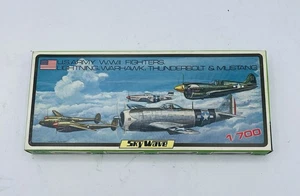 VINTAGE SKYWAVE~~U.S. Army WW2 Fighter AIRPLANES 1:700 SCALE MODEL KIT - Picture 1 of 5