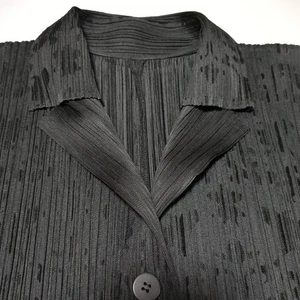 ISSEY MIYAKE PLEATS PLEASE Herren Jacke schwarz Größe 3 faltenfrei - Bild 1 von 17