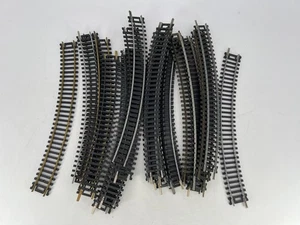 HO 9" 18R Curved Track Lot of 20 Mixed Atlas AHM Tyco Bachmann Brass Nickel Fair - Picture 1 of 5