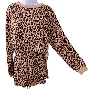 Bailey Rose Sz. M Pajama Lounge Shorts Set Cheeta Cropped Raw Edge Fleece NWT - Picture 1 of 15