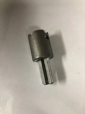 Adaptador de vástago termostato 130-1064 adapta termostatos BJ a un vástago D de 0,35" Foto 1 de 2