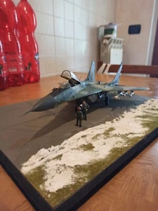 Modellino 1:48 Caccia Russo Mig 29 Fulcrum su diorama - Foto 1 di 13