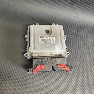 2005 VOLVO V70 2.4 DIESEL ENGINE CONTROL UNIT ECU 30729826 - Picture 1 of 3