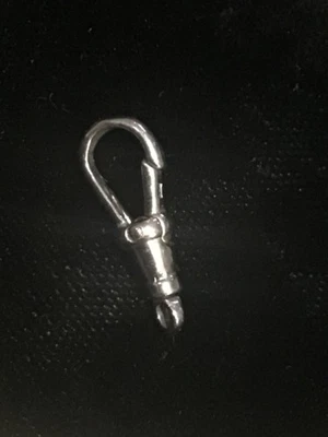 9ct WHITE dog tag for chain - Image 1 of 4