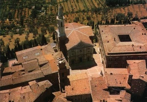 08124 Cartolina Pienza (SI) Piazzia Pio II vista dall'aereo - Imagen 1 de 2