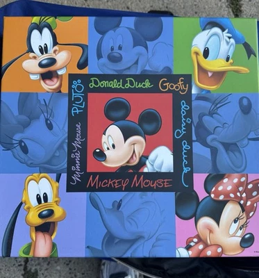 ÁLBUM ÁLBUM DE RECORTES DISNEY MICKEY MOUSE AND FRIENDS NUEVO EN CAJA Foto 1 de 2