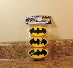 Batman Party Leckerbissenbehälter Figural Ei 3-teiliges Set NEU - Bild 1 von 3