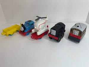 Thomas der Zug - 4 Plastik Spielzeug Motoren/Autos 2010-2011 Mattel - Bild 1 von 17
