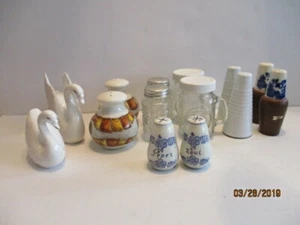Lot of 7 Sets 14 Pieces of Salt and Pepper Shakers Ceramic Glass Wood - Picture 1 of 12